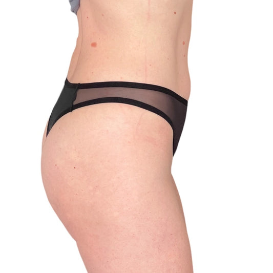 Tanga menstrual negro